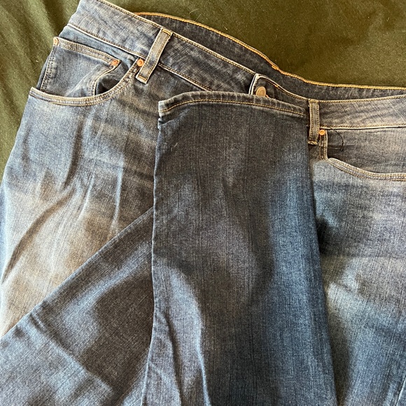 Dark wash denim jeans - Picture 2 of 3